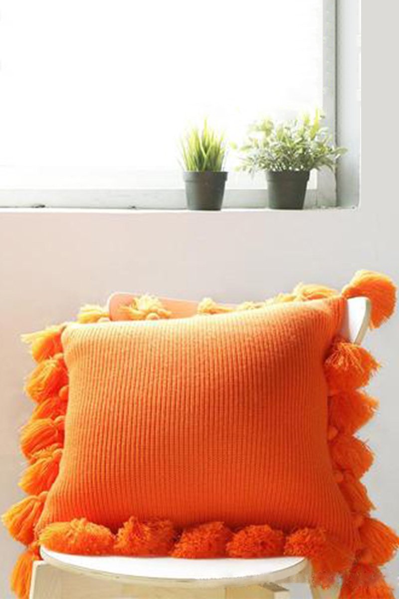 Almofada Newta Graciosa com Tassel na Borda - Aurora